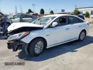 ✅ 2017 Hyundai Sonata SE • VIN: KMHE24L35HA063254 • Лот: 80963165. Опубликован ранее на Copart с пробегом Не указан. Бесплатный доступ к архиву аукционных продаж из США и подробный отчёт об истории автомобиля на DreamBid. Изображение 1.