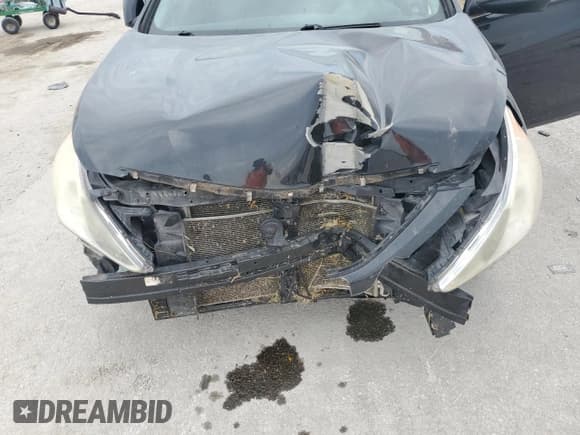 ✅ 2011 Hyundai Sonata GLS • VIN: 5NPEB4AC2BH270546 • Лот: 81013955. Опубликован ранее на Copart с пробегом 146 921 миль. Бесплатный доступ к архиву аукционных продаж из США и подробный отчёт об истории автомобиля на DreamBid. Изображение 11.