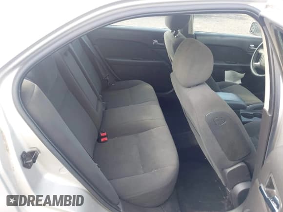 ✅ 2008 Mercury Milan • VIN: 3MEHM07Z78R618874 • Lot: 42885474. Listed on IAAI with 139,111 mi. Free auction sales archive from the USA and detailed vehicle history report at DreamBid. Image 8.