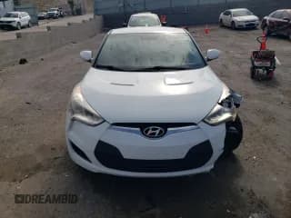 ✅ 2013 Hyundai Veloster w/Gray Int • VIN: KMHTC6AD7DU166325 • Lot: 69826874. Listed on Copart with 176,572 mi. Free auction sales archive from the USA and detailed vehicle history report at DreamBid. Image 5.