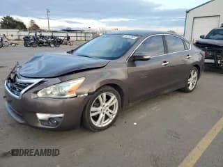 ✅ 2014 Nissan Altima SL • VIN: 1N4BL3AP6EC153085 • Lot: 92753905. Listed on Copart with 125,244 mi. Free auction sales archive from the USA and detailed vehicle history report at DreamBid. Image 1.