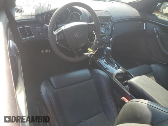 ✅ 2012 Cadillac CTS-V • VIN: 1G6DV1EP5C0138431 • Лот: 80088915. Опубликован ранее на Copart с пробегом 25 701 миль. Бесплатный доступ к архиву аукционных продаж из США и подробный отчёт об истории автомобиля на DreamBid. Изображение 8.