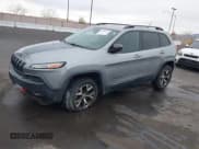 ✅ 2014 Jeep Cherokee Trailhawk • VIN: 1C4PJMBS3EW256042 • Lot: 41806927. Wystawiony na IAAI z przebiegiem 100 840 mil. Bezpłatny archiwum sprzedaży aukcyjnych z USA i szczegółowy raport historii pojazdu na DreamBid. Zdjęcie 2.