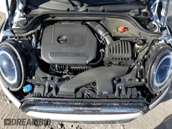 ✅ 2024 MINI Hardtop 4 Door Cooper • VIN: WMW33DK00R2U88843 • Lot: 82409674. Wystawiony na Copart z przebiegiem 6 701 mil. Bezpłatny archiwum sprzedaży aukcyjnych z USA i szczegółowy raport historii pojazdu na DreamBid. Zdjęcie 11.