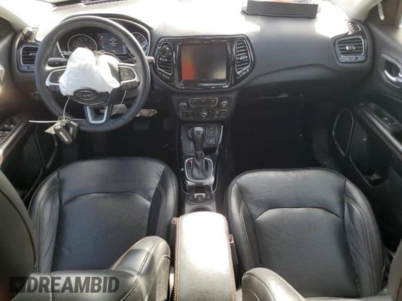 ✅ 2018 Jeep Compass Limited • VIN: 3C4NJDCB3JT329190 • Lot: 52369415. Listed on Copart with 75,830 mi. Free auction sales archive from the USA and detailed vehicle history report at DreamBid. Image 8.