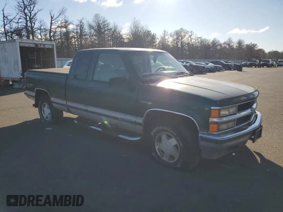 ✅ 1997 Chevrolet Silverado 1500 • VIN: 2GCEK19R2V1237026 • Lot: 92858245. Listed on Copart with 183,176 mi. Free auction sales archive from the USA and detailed vehicle history report at DreamBid. Image 4.