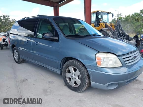 ✅ 2004 Ford Freestar SES • VIN: 2FMZA576X4BA05461 • Лот: 42255432. Опубликован ранее на IAAI с пробегом 115 971 миль. Бесплатный доступ к архиву аукционных продаж из США и подробный отчёт об истории автомобиля на DreamBid. Изображение 1.