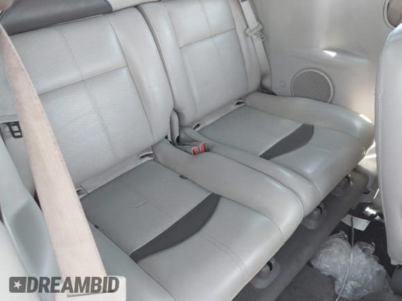 ✅ 2005 Chrysler PT Cruiser GT • VIN: 3C3AY75S85T582301 • Lot: 42471471. Listed on IAAI with 120,215 mi. Free auction sales archive from the USA and detailed vehicle history report at DreamBid. Image 8.