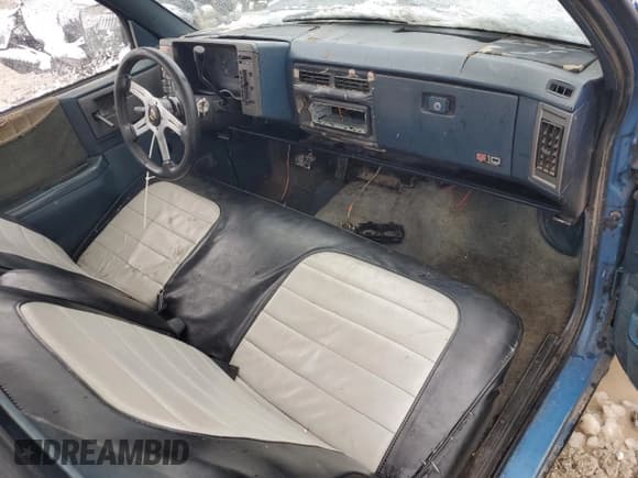 ✅ 1992 Chevrolet S-10 • VIN: 1GCCS14Z5N8127597 • Лот: 77638764. Опубликован ранее на Copart с пробегом 100 009 миль. Бесплатный доступ к архиву аукционных продаж из США и подробный отчёт об истории автомобиля на DreamBid. Изображение 8.