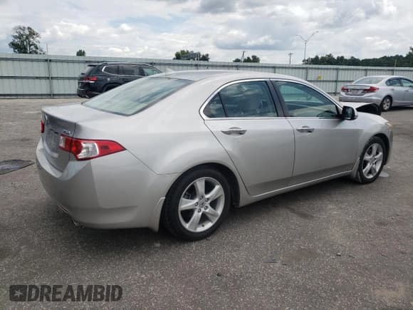 ✅ 2010 Acura TSX • VIN: JH4CU2F67AC034847 • Lot: 69878455. Wystawiony na Copart z przebiegiem 161 482 mil. Bezpłatny archiwum sprzedaży aukcyjnych z USA i szczegółowy raport historii pojazdu na DreamBid. Zdjęcie 3.