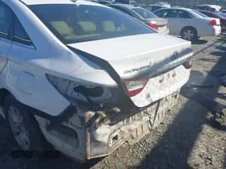 2013 Hyundai Sonata GLS z VIN 5NPEB4ACXDH626616, wystawiony jako IAAI lot #43473142 z przebiegiem 194 815 mil mil oraz . Historia ofert i sprzedaży dostępna na DreamBid. Obrazek 6.