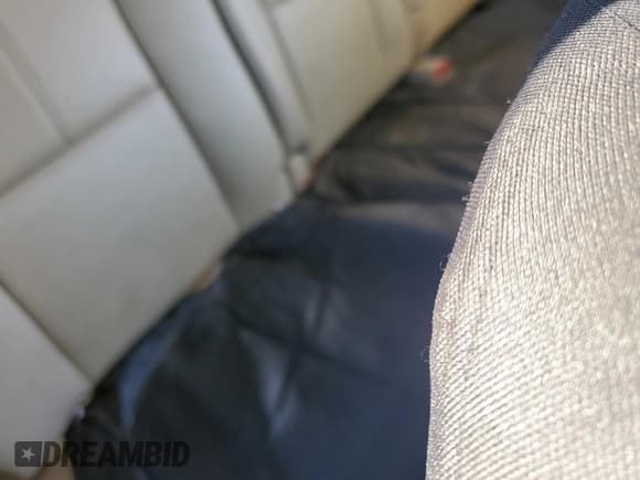 ✅ 2009 Chevrolet Silverado 1500 • VIN: 1GCHC69609E156673 • Lot: 86246605. Wystawiony na Copart z przebiegiem 135 626 mil. Bezpłatny archiwum sprzedaży aukcyjnych z USA i szczegółowy raport historii pojazdu na DreamBid. Zdjęcie 10.