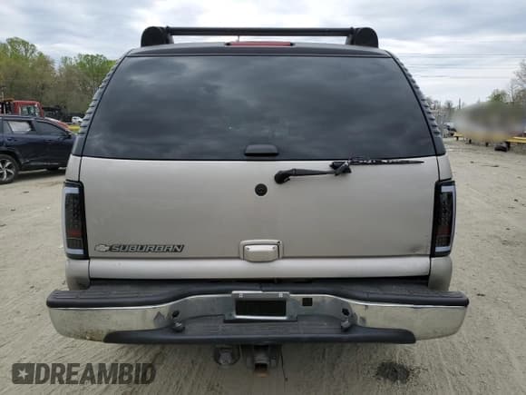 ✅ 2006 Chevrolet Suburban Z71 • VIN: 3GNFK16Z16G115704 • Лот: 52388955. Опубликован ранее на Copart с пробегом 274 722 миль. Бесплатный доступ к архиву аукционных продаж из США и подробный отчёт об истории автомобиля на DreamBid. Изображение 6.