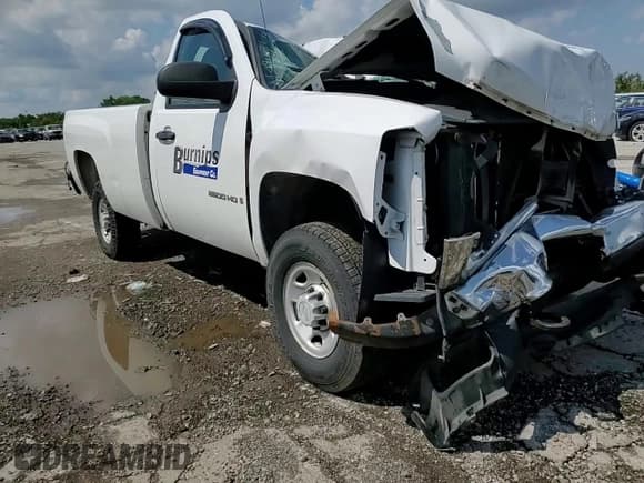 ✅ 2007 Chevrolet Silverado 2500HD Work Truck • VIN: 1GCHC24K47E549134 • Лот: 70326355. Опубликован ранее на Copart с пробегом Не указан. Бесплатный доступ к архиву аукционных продаж из США и подробный отчёт об истории автомобиля на DreamBid. Изображение 13.