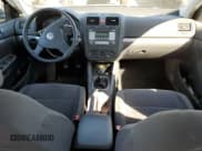 ✅ 2007 Volkswagen Jetta • VIN: 3VWGG71K17M109090 • Лот: 71878894. Опубликован ранее на Copart с пробегом 52 763 миль. Бесплатный доступ к архиву аукционных продаж из США и подробный отчёт об истории автомобиля на DreamBid. Изображение 8.