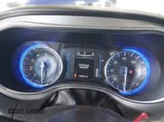 ✅ 2019 Chrysler Pacifica Touring Plus • VIN: 2C4RC1FG5KR633238 • Lot: 43472396. Wystawiony na IAAI z przebiegiem 103 337 mil. Bezpłatny archiwum sprzedaży aukcyjnych z USA i szczegółowy raport historii pojazdu na DreamBid. Zdjęcie 7.