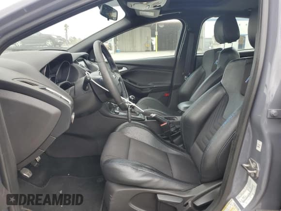 ✅ 2017 Ford Focus RS • VIN: WF0DP3TH7H4119505 • Лот: 82446295. Опубликован ранее на Copart с пробегом 86 408 миль. Бесплатный доступ к архиву аукционных продаж из США и подробный отчёт об истории автомобиля на DreamBid. Изображение 7.