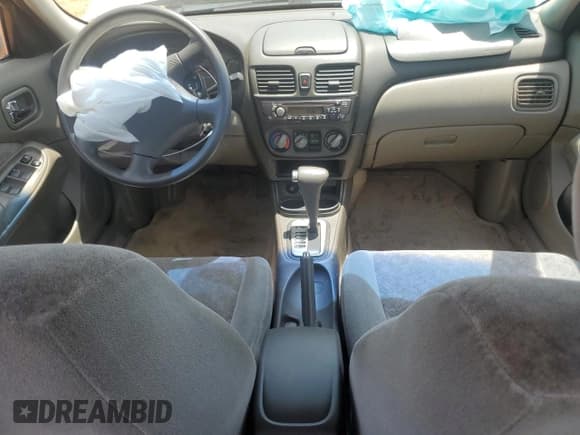 ✅ 2000 Nissan Sentra XE • VIN: 3N1CB51D1YL344637 • Lot: 61230975. Wystawiony na Copart z przebiegiem 129 460 mil. Bezpłatny archiwum sprzedaży aukcyjnych z USA i szczegółowy raport historii pojazdu na DreamBid. Zdjęcie 8.