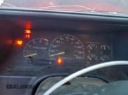 ✅ 1995 Chevrolet Silverado 2500 • VIN: 1GCGC24K2SE201661 • Лот: 93871985. Опубликован ранее на Copart с пробегом 207 801 миль. Бесплатный доступ к архиву аукционных продаж из США и подробный отчёт об истории автомобиля на DreamBid. Изображение 9.