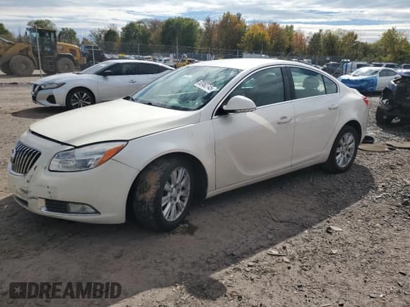 ✅ 2013 Buick Regal • VIN: 2G4GR5ER7D9119762 • Lot: 82462745. Listed on Copart with 86,913 mi. Free auction sales archive from the USA and detailed vehicle history report at DreamBid. Image 1.