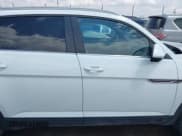 ✅ 2022 Volkswagen Atlas SE • VIN: 1V2JE2CA9NC230565 • Lot: 43012392. Wystawiony na IAAI z przebiegiem 52 649 mil. Bezpłatny archiwum sprzedaży aukcyjnych z USA i szczegółowy raport historii pojazdu na DreamBid. Zdjęcie 13.