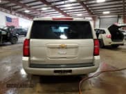 ✅ 2015 Chevrolet Suburban LT • VIN: 1GNSKJKC1FR289952 • Лот: 86842865. Опубликован ранее на Copart с пробегом 224 346 миль. Бесплатный доступ к архиву аукционных продаж из США и подробный отчёт об истории автомобиля на DreamBid. Изображение 6.