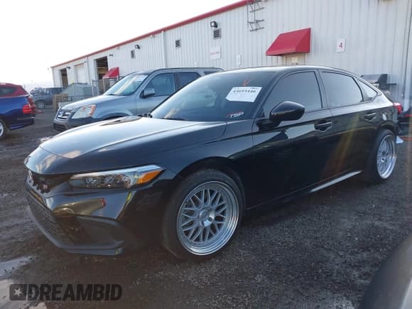 ✅ 2024 Honda Civic Si • VIN: 2HGFE1E59RH476358 • Лот: 43693446. Опубликован ранее на IAAI с пробегом 28 234 миль. Бесплатный доступ к архиву аукционных продаж из США и подробный отчёт об истории автомобиля на DreamBid. Изображение 2.