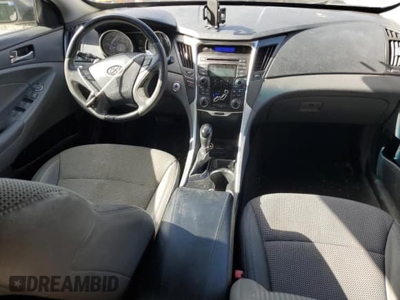 ✅ 2012 Hyundai Sonata Limited • VIN: 5NPEC4AB1CH414268 • Lot: 75831364. Listed on Copart with 305,336 mi. Free auction sales archive from the USA and detailed vehicle history report at DreamBid. Image 8.