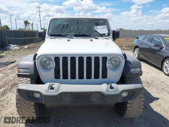 ✅ 2020 Jeep Gladiator Sport S • VIN: 1C6HJTAG3LL125405 • Lot: 43379807. Wystawiony na IAAI z przebiegiem 102 440 mil. Bezpłatny archiwum sprzedaży aukcyjnych z USA i szczegółowy raport historii pojazdu na DreamBid. Zdjęcie 12.