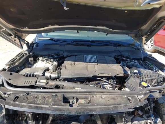 ✅ 2020 Land Rover Range Rover • VIN: SALGS5SE4LA590564 • Lot: 41767048. Listed on IAAI with 53,531 mi. Free auction sales archive from the USA and detailed vehicle history report at DreamBid. Image 10.