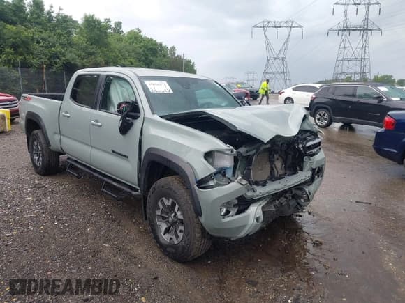 ✅ 2023 Toyota Tacoma SR5 • VIN: 3TYDZ5BN0PT030981 • Лот: 42626373. Опубликован ранее на IAAI с пробегом 25 995 миль. Бесплатный доступ к архиву аукционных продаж из США и подробный отчёт об истории автомобиля на DreamBid. Изображение 18.