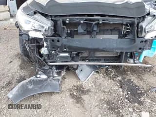 ✅ 2021 Infiniti Q50 Luxe • VIN: JN1EV7BR9MM752602 • Lot: 43015722. Wystawiony na IAAI z przebiegiem 34 772 mil. Bezpłatny archiwum sprzedaży aukcyjnych z USA i szczegółowy raport historii pojazdu na DreamBid. Zdjęcie 6.