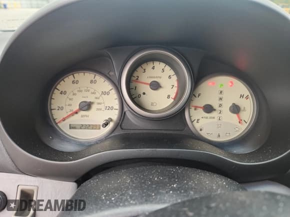 ✅ 2001 Toyota RAV4 • VIN: JTEHH20V516011069 • Лот: 86080315. Опубликован ранее на Copart с пробегом 232 793 миль. Бесплатный доступ к архиву аукционных продаж из США и подробный отчёт об истории автомобиля на DreamBid. Изображение 9.