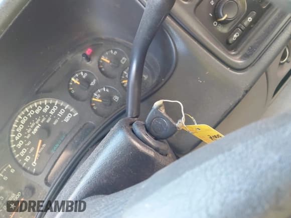 ✅ 2005 Chevrolet Suburban LT • VIN: 3GNEC16Z15G156504 • Лот: 43545743. Опубликован ранее на IAAI с пробегом 265 717 миль. Бесплатный доступ к архиву аукционных продаж из США и подробный отчёт об истории автомобиля на DreamBid. Изображение 11.