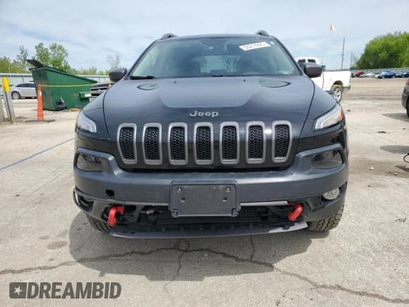 ✅ 2017 Jeep Cherokee Trailhawk • VIN: 1C4PJMBS2HW546180 • Lot: 55274225. Listed on Copart with 116,351 mi. Free auction sales archive from the USA and detailed vehicle history report at DreamBid. Image 5.