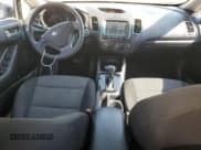 ✅ 2017 Kia Forte LX • VIN: KNAFK5A82H5682137 • Lot: 84567625. Wystawiony na Copart z przebiegiem 93 157 mil. Bezpłatny archiwum sprzedaży aukcyjnych z USA i szczegółowy raport historii pojazdu na DreamBid. Zdjęcie 8.