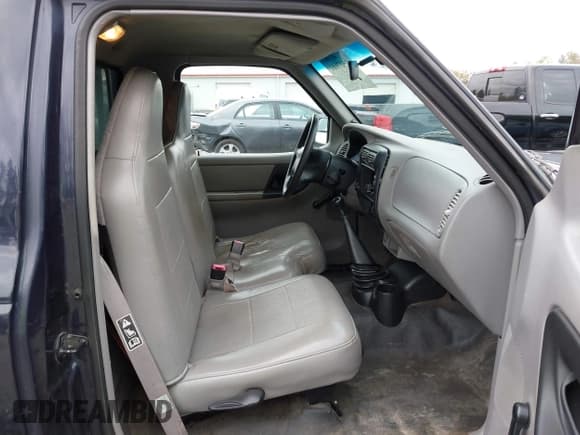 ✅ 2000 Ford Ranger XL • VIN: 1FTYR10C4YPA91818 • Lot: 43527161. Listed on IAAI with 103,523 mi. Free auction sales archive from the USA and detailed vehicle history report at DreamBid. Image 18.