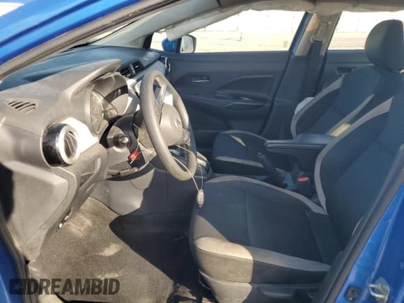 ✅ 2020 Nissan Versa SV • VIN: 3N1CN8EV8LL876939 • Lot: 84820255. Listed on Copart with 99,637 mi. Free auction sales archive from the USA and detailed vehicle history report at DreamBid. Image 7.