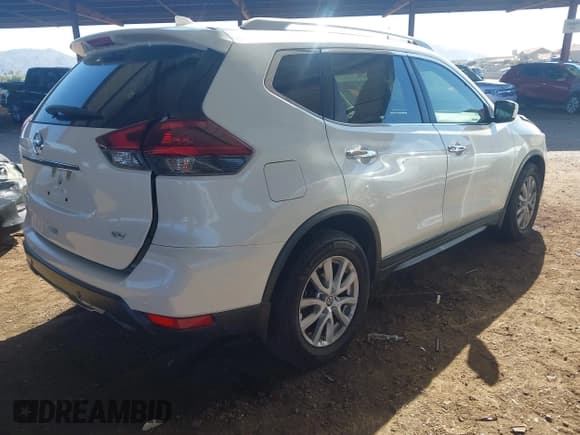 ✅ 2019 Nissan Rogue SV • VIN: KNMAT2MT7KP547532 • Lot: 43672136. Listed on IAAI with 62,622 mi. Free auction sales archive from the USA and detailed vehicle history report at DreamBid. Image 4.