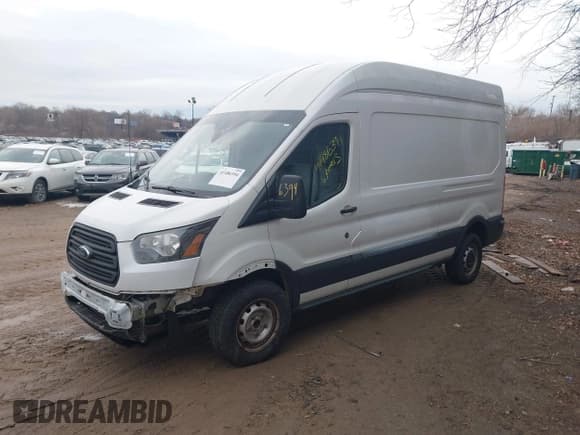 ✅ 2015 Ford Transit Cargo • VIN: 1FTNR2XG6FKB09053 • Lot: 41486394. Listed on IAAI with 175,265 mi. Free auction sales archive from the USA and detailed vehicle history report at DreamBid. Image 18.
