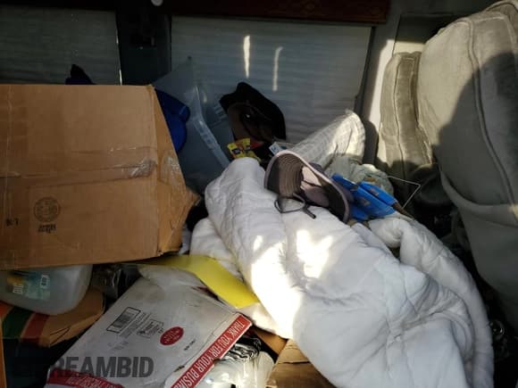 ✅ 2000 GMC Savana Cargo RV Conversion • VIN: 1GDFG15R0Y1133247 • Lot: 73437124. Wystawiony na Copart z przebiegiem 179 327 mil. Bezpłatny archiwum sprzedaży aukcyjnych z USA i szczegółowy raport historii pojazdu na DreamBid. Zdjęcie 11.