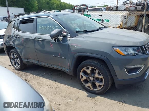 ✅ 2020 Jeep Compass Limited • VIN: 3C4NJDCB6LT208673 • Lot: 42423815. Listed on IAAI with 112,390 mi. Free auction sales archive from the USA and detailed vehicle history report at DreamBid. Image 13.