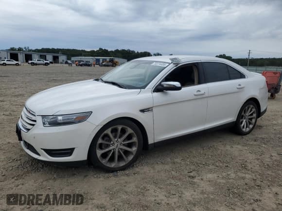 ✅ 2014 Ford Taurus Limited • VIN: 1FAHP2J83EG132804 • Lot: 70374455. Listed on Copart with 127,845 mi. Free auction sales archive from the USA and detailed vehicle history report at DreamBid. Image 1.