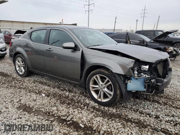 ✅ 2013 Dodge Avenger SXT • VIN: 1C3CDZCB0DN757416 • Лот: 81532014. Опубликован ранее на Copart с пробегом 97 359 миль. Бесплатный доступ к архиву аукционных продаж из США и подробный отчёт об истории автомобиля на DreamBid. Изображение 4.