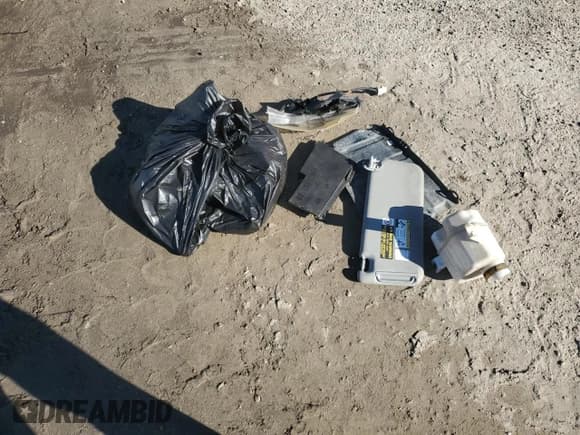 ✅ 2010 Toyota RAV4 • VIN: 2T3ZK4DVXAW006223 • Lot: 89096435. Listed on Copart with 279,106 mi. Free auction sales archive from the USA and detailed vehicle history report at DreamBid. Image 15.