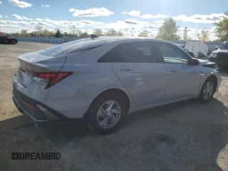 2025 Hyundai Elantra SEL Sport z VIN KMHLM4DG6SU860203, wystawiony jako Copart lot #89527295 z przebiegiem 26 123 mil mil oraz Szkoda całkowita • Salvage title. Historia ofert i sprzedaży dostępna na DreamBid. Obrazek 3.