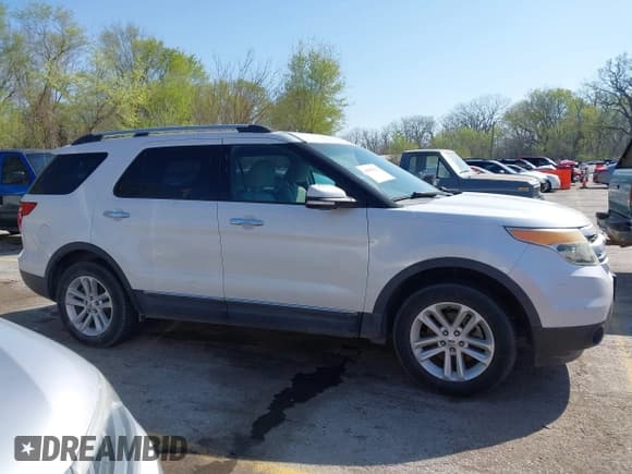 ✅ 2012 Ford Explorer XLT • VIN: 1FMHK7D96CGA36961 • Lot: 41963123. Wystawiony na IAAI z przebiegiem 186 773 mil. Bezpłatny archiwum sprzedaży aukcyjnych z USA i szczegółowy raport historii pojazdu na DreamBid. Zdjęcie 13.