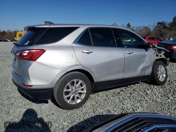 ✅ 2020 Chevrolet Equinox LT • VIN: 3GNAXJEV5LS537333 • Lot: 88051795. Listed on Copart with 40,554 mi. Free auction sales archive from the USA and detailed vehicle history report at DreamBid. Image 3.