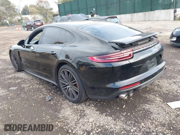 ✅ 2019 Porsche Panamera • VIN: WP0AA2A71KL100148 • Lot: 43464480. Listed on IAAI with 96,385 mi. Free auction sales archive from the USA and detailed vehicle history report at DreamBid. Image 3.