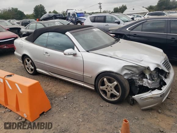 ✅ 2002 Mercedes-Benz CLK 55 AMG • VIN: WDBLK74G12T115679 • Лот: 71442244. Опубликован ранее на Copart с пробегом Не указан. Бесплатный доступ к архиву аукционных продаж из США и подробный отчёт об истории автомобиля на DreamBid. Изображение 4.